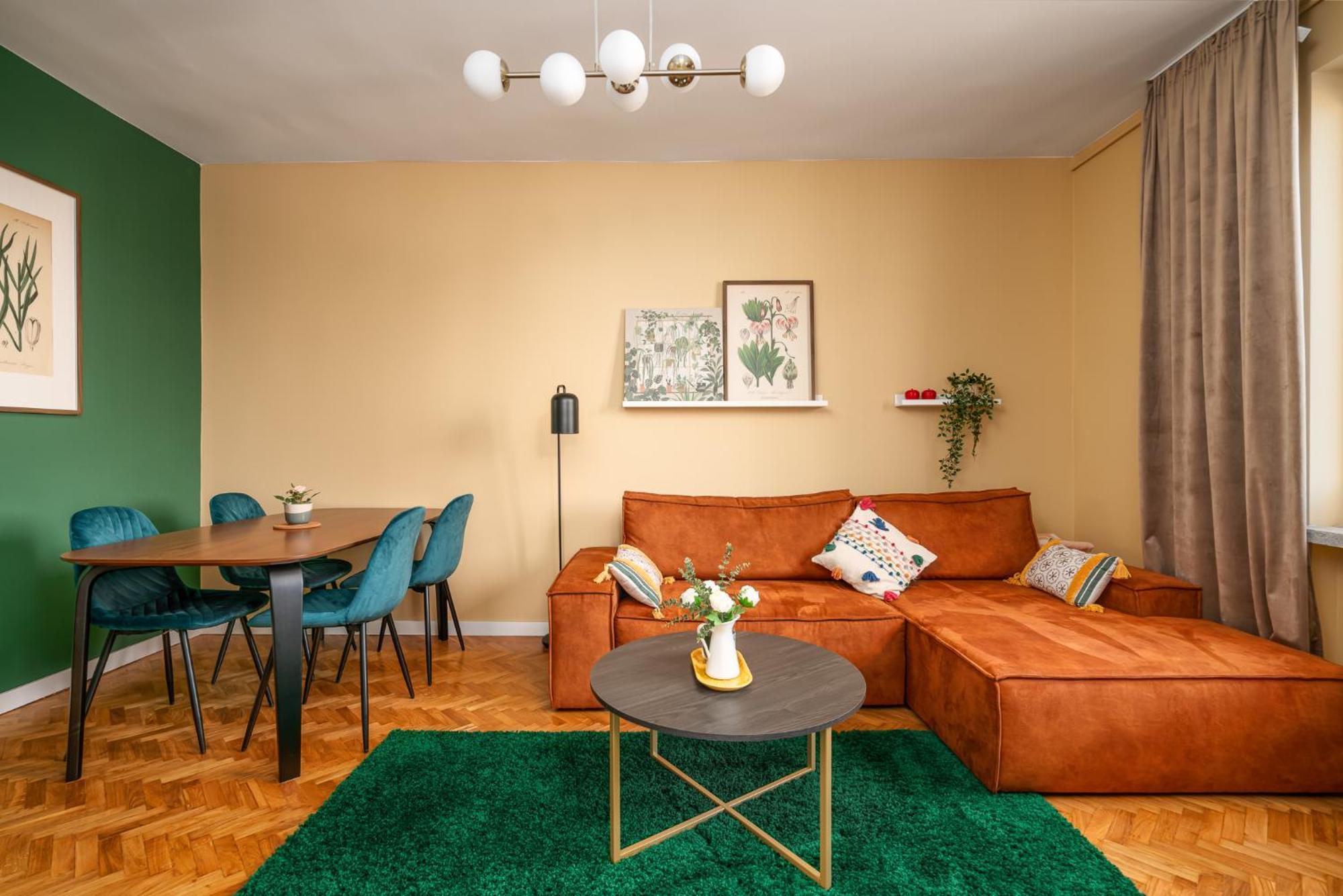Oldtown Parkview Apartment